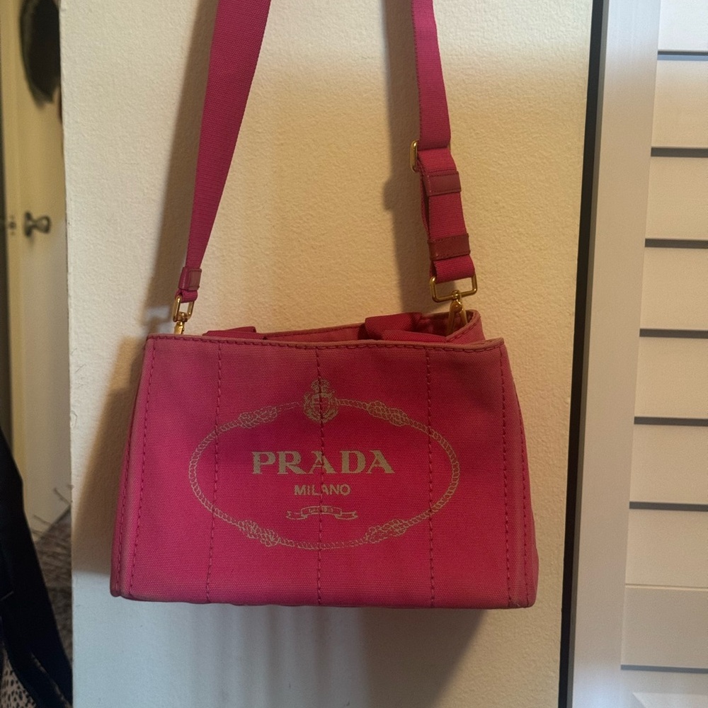 💖 ‼️SALE‼️PRADA’s Perfect Pink Canapa! 💖 - Picture 3 of 7